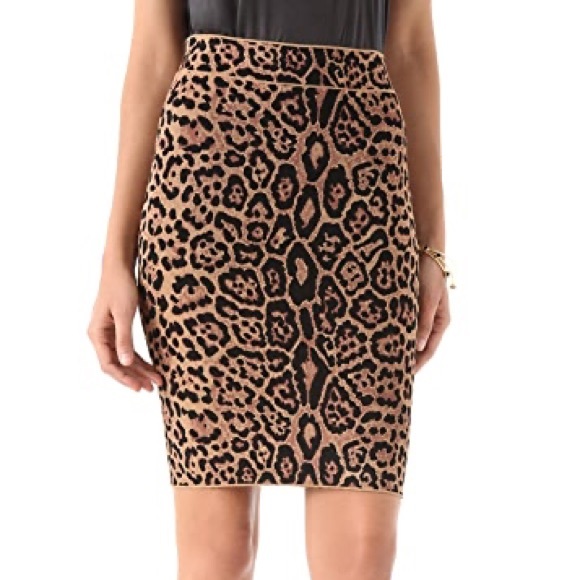 BCBGMaxAzria Dresses & Skirts - BCBG knee length leopard skirt BCBGMaxAzria Dresses & Skirts - BCBG knee length leopard skirt